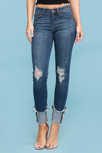 Cropped Frayed Cuff Jeans