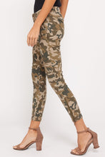Load image into Gallery viewer, Camo Pants