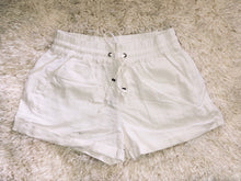 Load image into Gallery viewer, White Linen Shorts