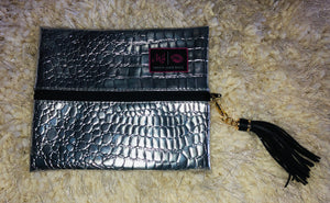Makeup Junkie Bag Silver Gator- black zipper