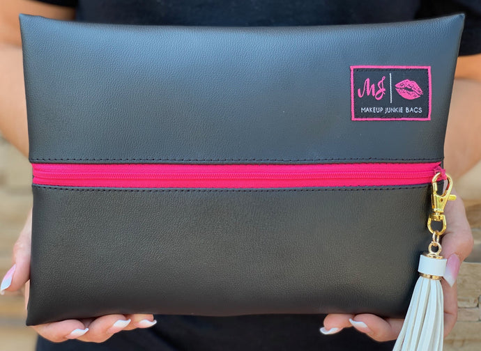 X Makeup Junkie Bag Jet Black-Hot pink zipper