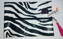 Load image into Gallery viewer, X Makeup Junkie Bag Safari Domino