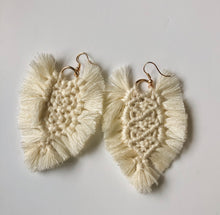 Load image into Gallery viewer, Ivory Macrame Earrings